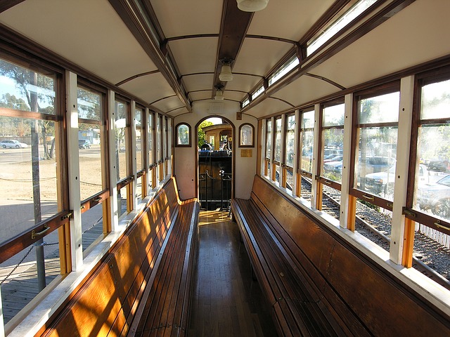 interno treno vintage