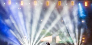 Dai club ai rave: musica, media e capitale sottoculturale di Sarah Thornton