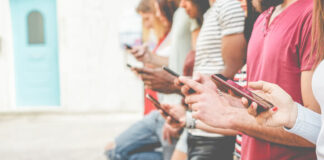 smartphone - società mediatizzata