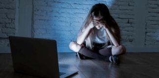 eoria delle Attività Routinarie per studiare cyberbullismo