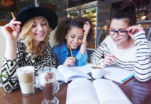 Perché studiare Sociologia oggi? Vantaggi e limiti… senza illusioni perchè studiare sociologia ragazze studiano sociologicamente